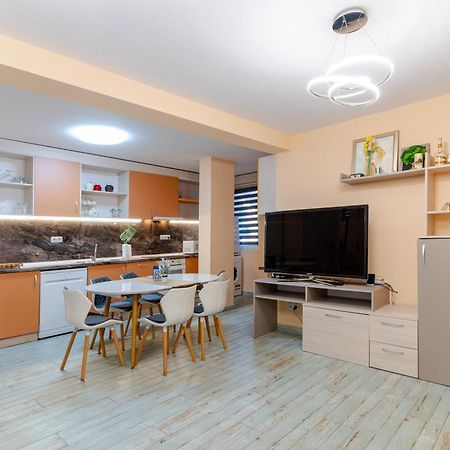Mirela Guest Apartment Weliko Tarnowo Exterior foto